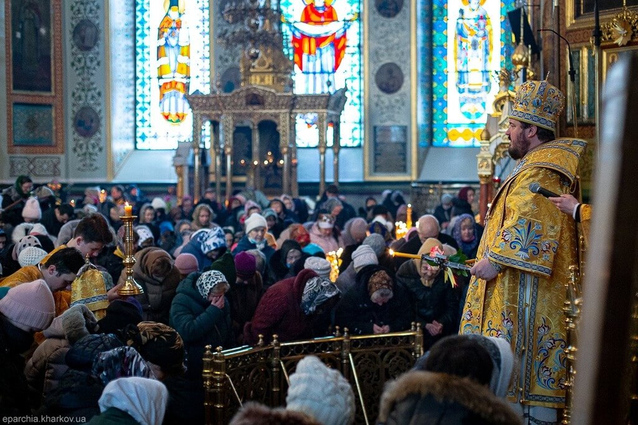 В праздник Торжества православия состоялся крестный ход с молитвой о мире в Украине (ФОТО+ВИДЕО) | Фото 6