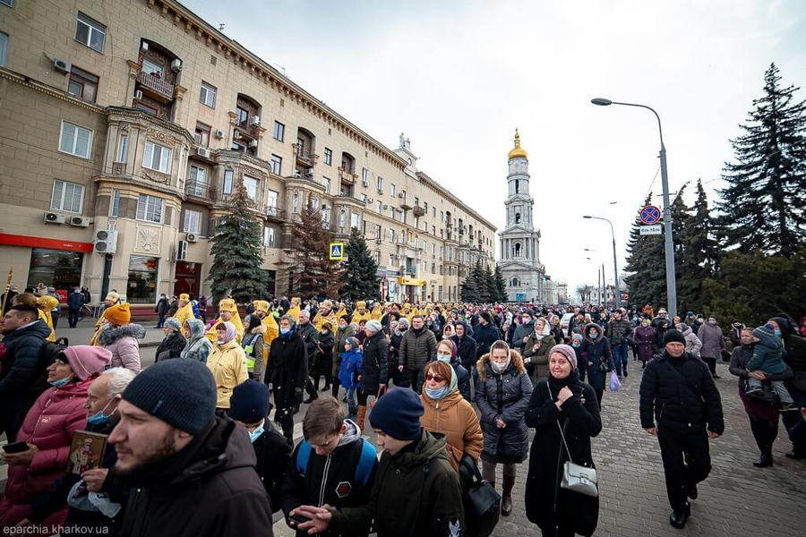 В праздник Торжества православия состоялся крестный ход с молитвой о мире в Украине (ФОТО+ВИДЕО) | Фото 16