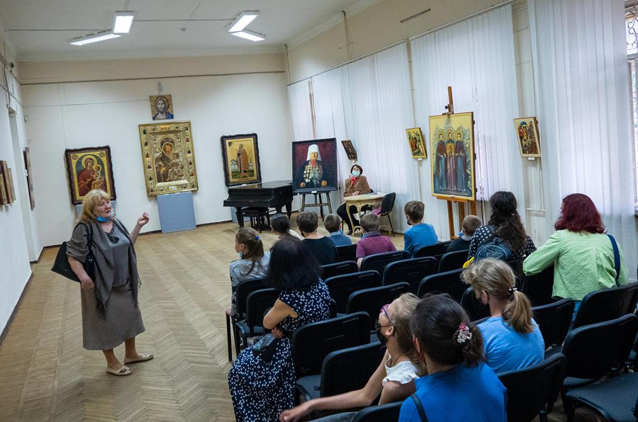 Воспитанники Воскресной школы нашего храма посетили выставку церковного исскуства 