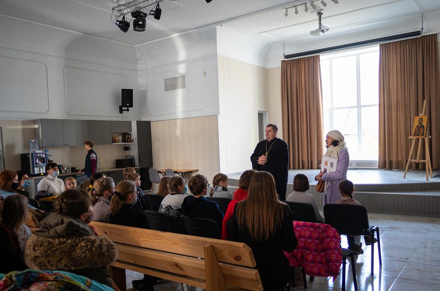 Воспитанники воскресной школы нашего храма посетили центр «Фома» (ФОТО) | Фото 2