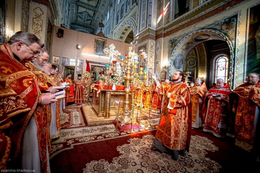 Божественна Літургія у Покровському монастирі у понеділок Світлої седмиці (ФОТО) | Фото 8