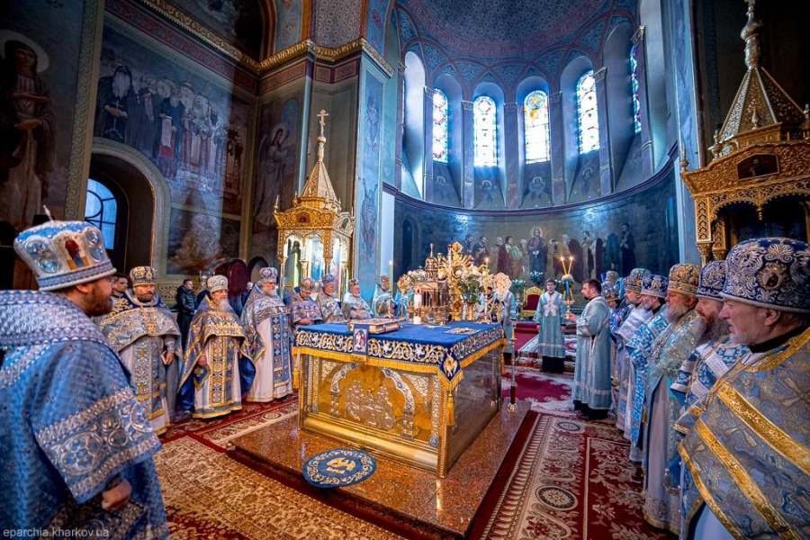 Святкове богослужіння у Свято-Благовіщенському соборі міста Харкова (ФОТО) | Фото 9