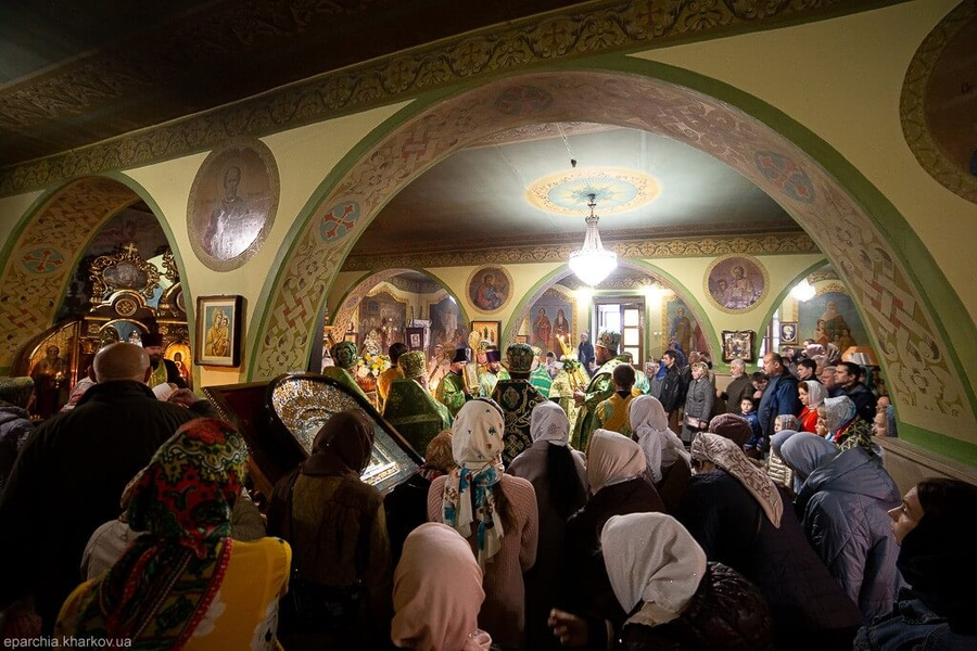 Святкове богослужіння у храмі на честь 2000-річчя Різдва Христового міста Харкова (ФОТО) | Фото 5