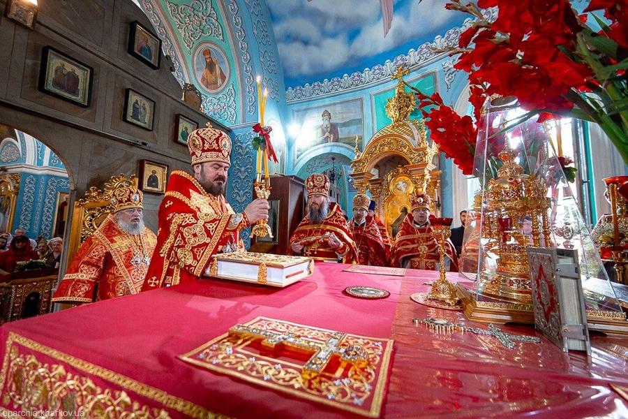 Престольне свято у Свято-Пантелеімоновському храмі міста Харкова (ФОТО) | Фото 10