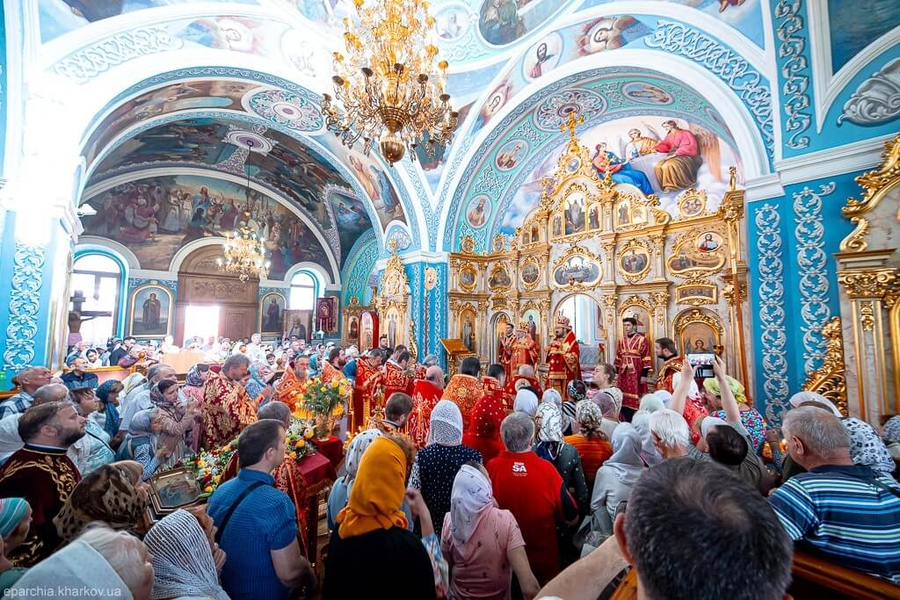 Престольне свято у Свято-Пантелеімоновському храмі міста Харкова (ФОТО) | Фото 17