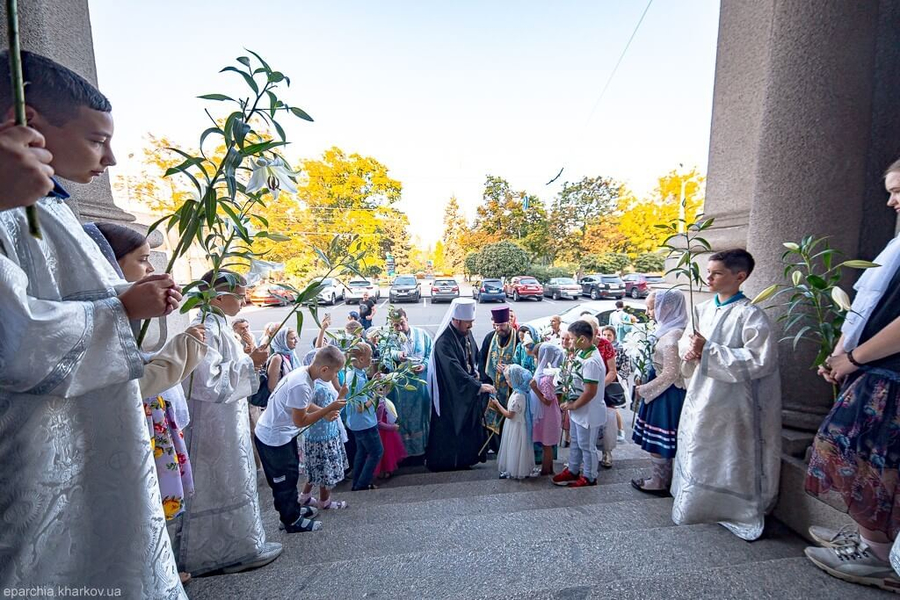 Престольне свято у Свято-Успенському соборі міста Харкова (ФОТО) | Фото 3