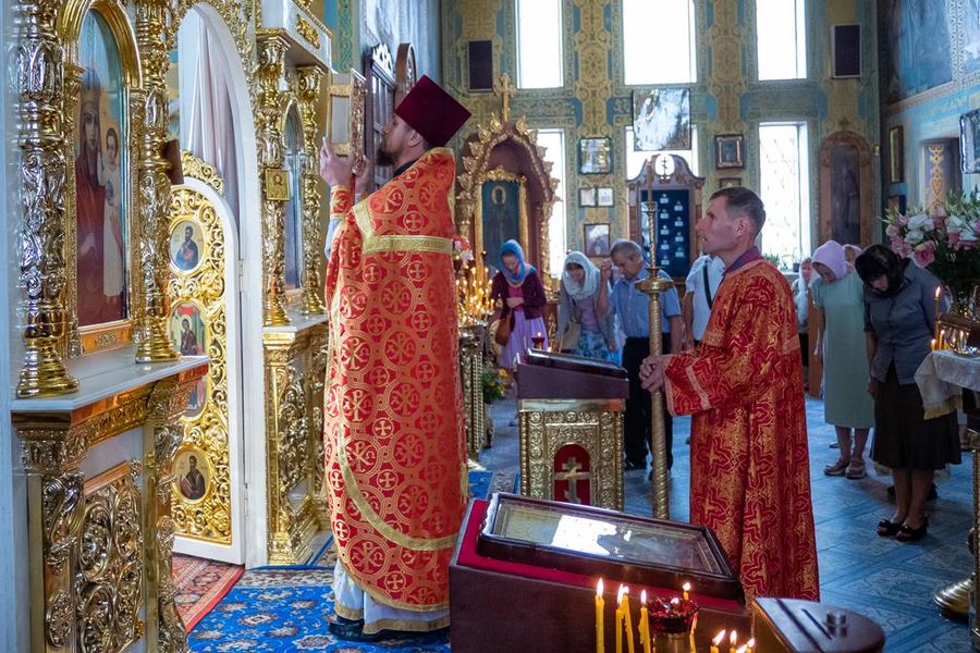 День пам'яті великомученика та цілителя Пантелеймона (ФОТО) | Фото 12