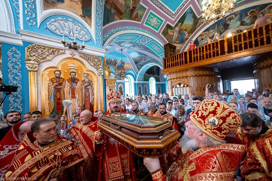 Престольне свято у Свято-Пантелеімоновському храмі міста Харкова (ФОТО) | Фото 16