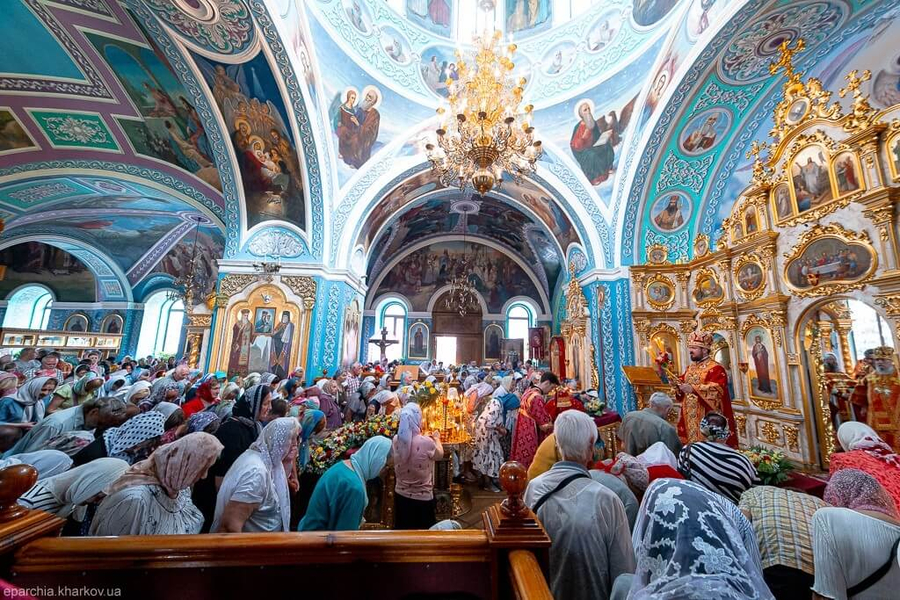 Престольне свято у Свято-Пантелеімоновському храмі міста Харкова (ФОТО) | Фото 12