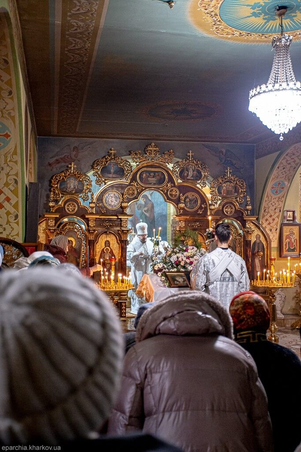 Святкове богослужіння у храмі 2000-річчя Різдва Христового міста Харкова (ФОТО) | Фото 8