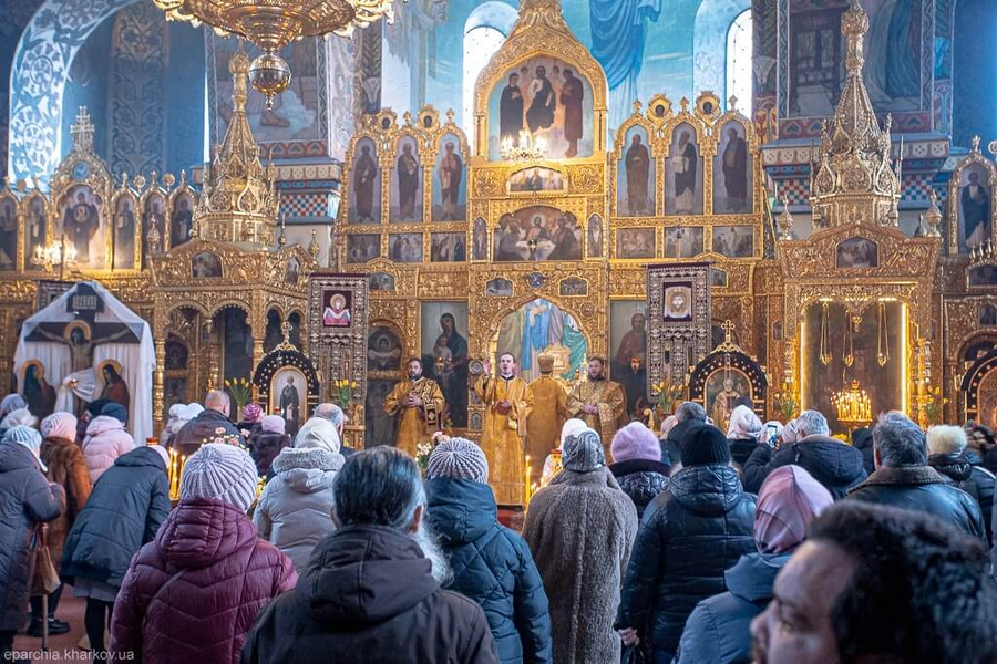 Престольне свято у храмі на честь трьох святителів міста Харкова (ФОТО) | Фото 8
