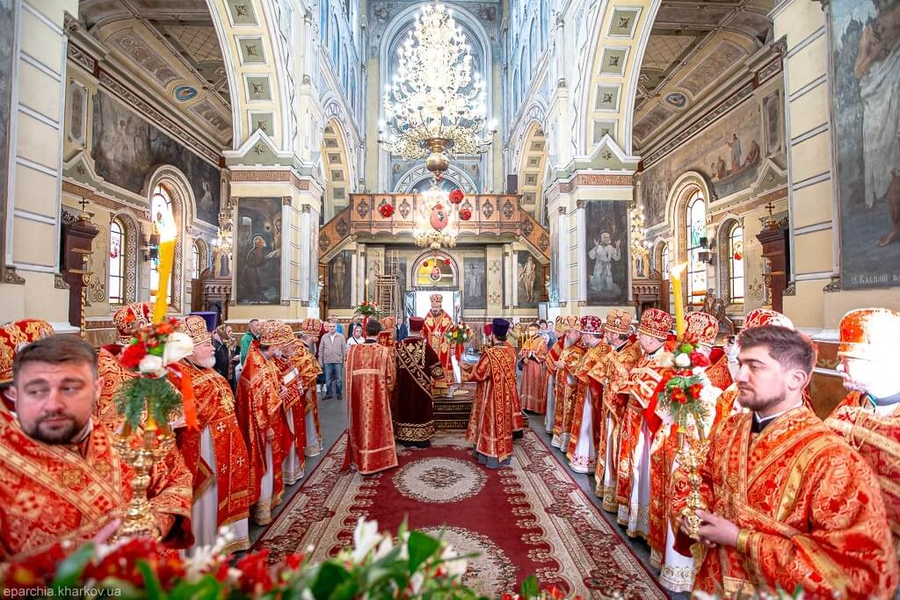 Святкова Літургія в Покровському монастирі міста Харкова (ФОТО) | Фото 3