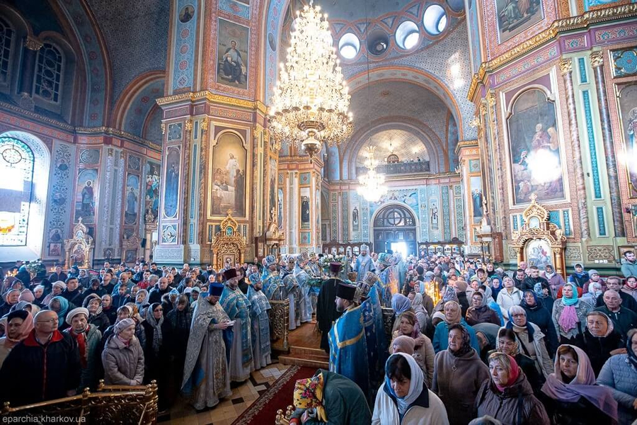 Престольне свято у Благовіщенському соборі міста Харкова (ФОТО) | Фото 5