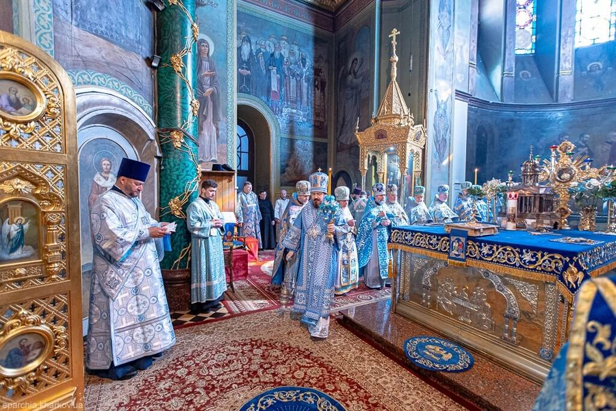 Престольне свято у Благовіщенському соборі міста Харкова (ФОТО) | Фото 7