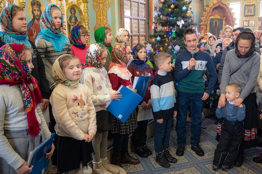 Вітання учнів недільної школи зі святом Різдва Христового (ВІДЕО + ФОТО) | Фото 13