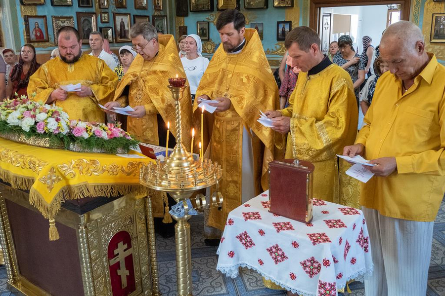 Пам'ять святих первоверховних апостолів Петра та Павла (ФОТО) | Фото 24