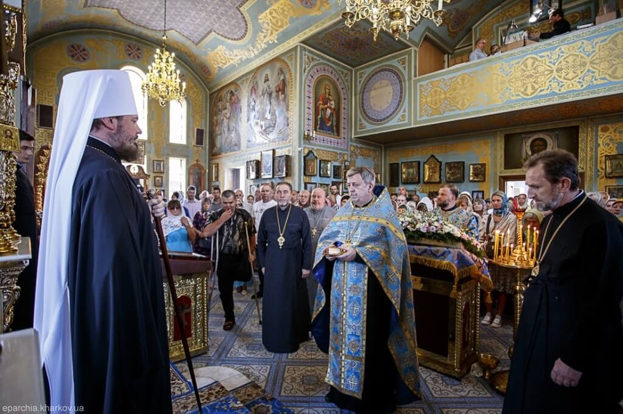 Митрополит Онуфрій звершив Божественну Літургію у нашому храмі (ФОТО) | Фото 45