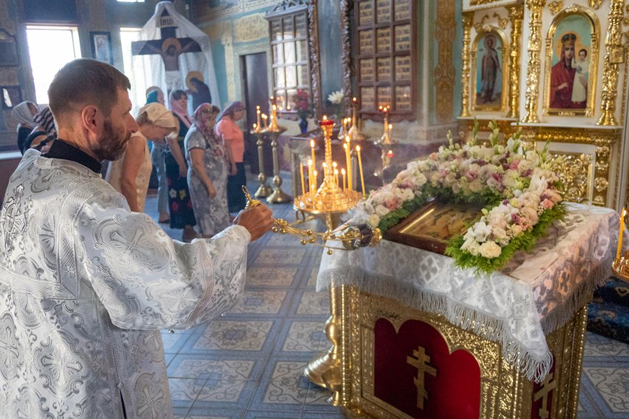 Преображення Господа Бога і Спаса нашого Іісуса Христа (Вечірнє богослужіння, ФОТО) | Фото 4