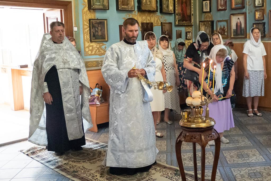 Преображення Господа Бога і Спаса нашого Іісуса Христа (Вечірнє богослужіння, ФОТО) | Фото 8