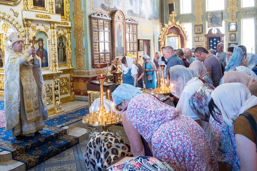 Неділя 1-а після П'ятидесятниці. Собор всіх святих (ФОТО) | Фото 24