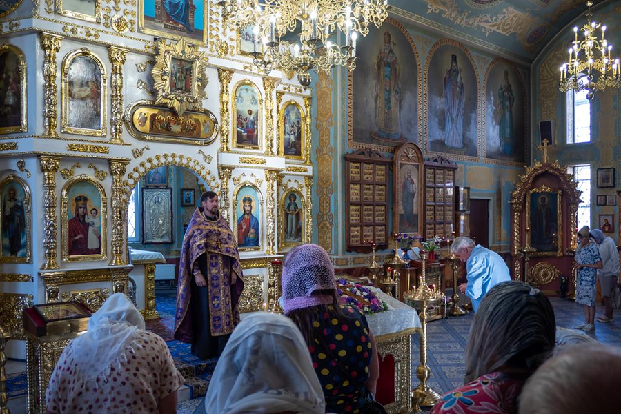 Винесення Чесних Древ Животворящого Хреста Господнього (Вечірнє богослужіння, ФОТО) | Фото 11