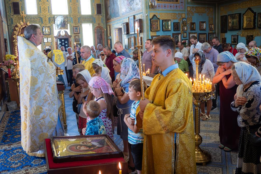 Неділя 1-а після П'ятидесятниці. Собор всіх святих (ФОТО) | Фото 17