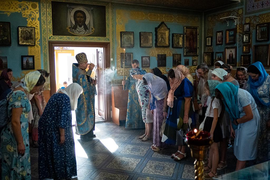 Вечірня свята Успіння Пресвятої Богородиці (ФОТО) | Фото 10