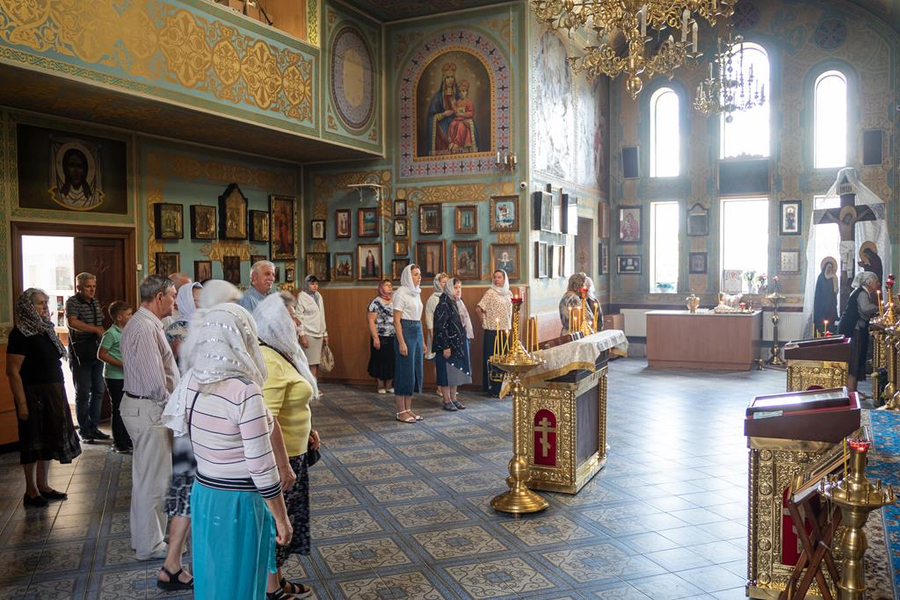 Винесення Чесних Древ Животворящого Хреста Господнього (Вечірнє богослужіння, ФОТО) | Фото 3