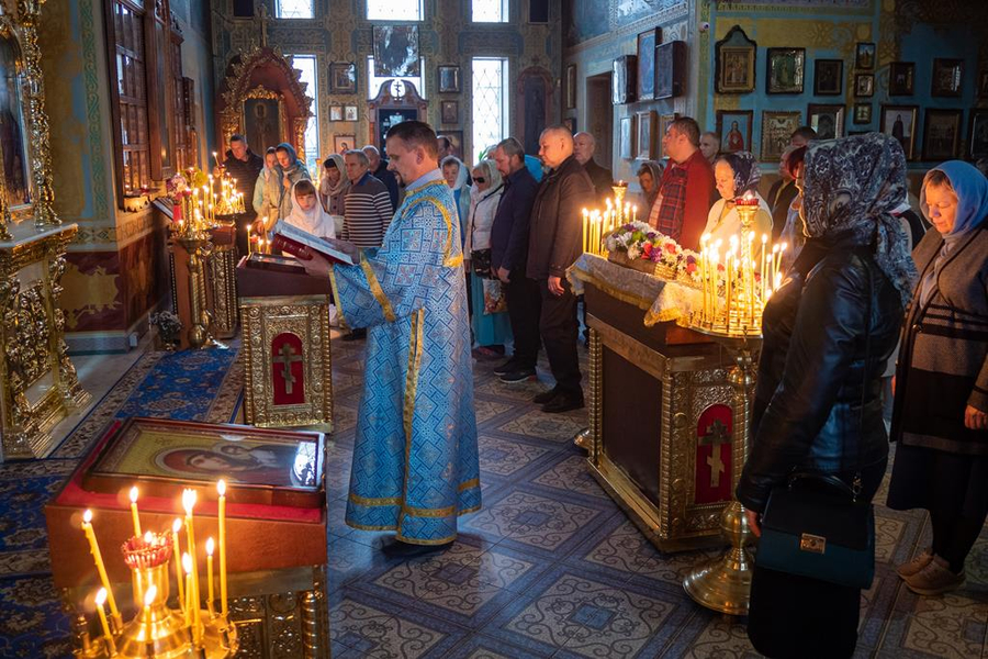 Покров Пресвятої Владичиці нашої Богородиці і Приснодіви Марії (Вечірнє богослужіння, ФОТО) | Фото 4