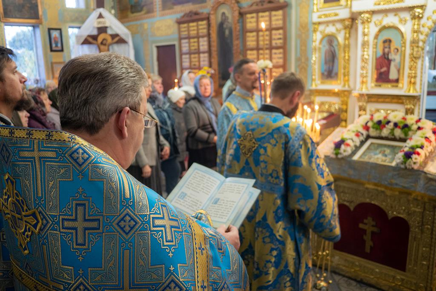 Покров Пресвятої Владичиці нашої Богородиці і Приснодіви Марії (Вечірнє богослужіння, ФОТО) | Фото 12