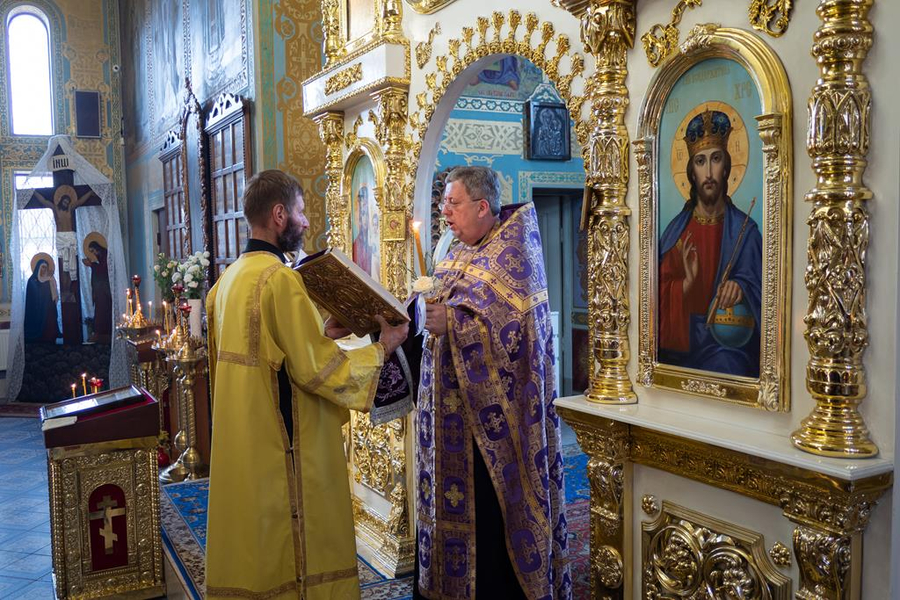 Воздвиження Чесного і Животворящого Хреста Господнього (Вечірнє богослужіння, ФОТО) | Фото 12