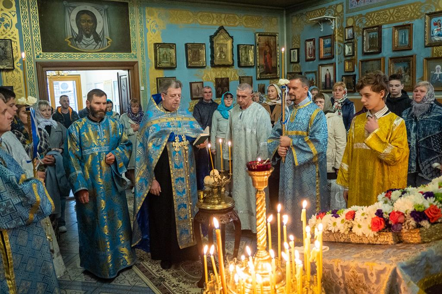 Покров Пресвятої Владичиці нашої Богородиці і Приснодіви Марії (Вечірнє богослужіння, ФОТО) | Фото 9