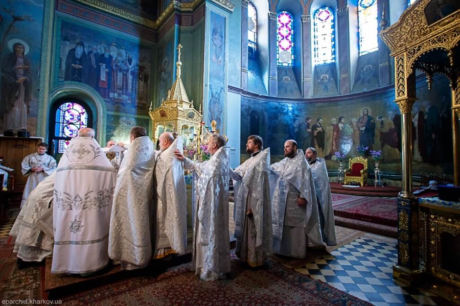 Божественна літургія у річницю блаженної кончини митрополита Никодима (ФОТО) | Фото 7