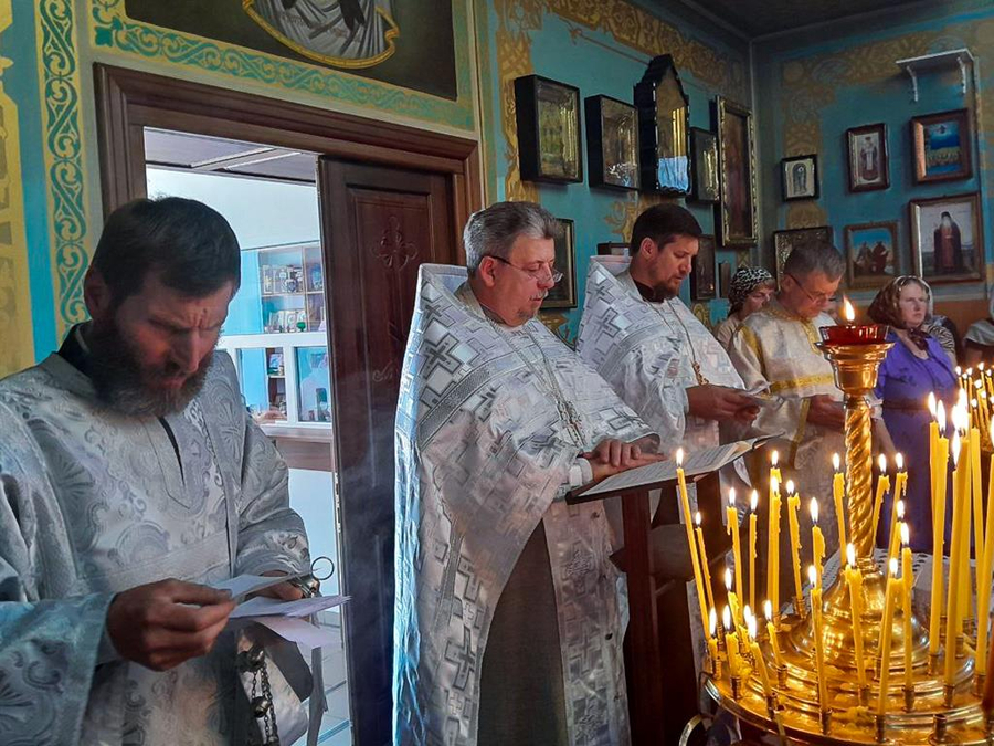 Троїцька батьківська субота (Вечірнє богослужіння, ФОТО) | Фото 11