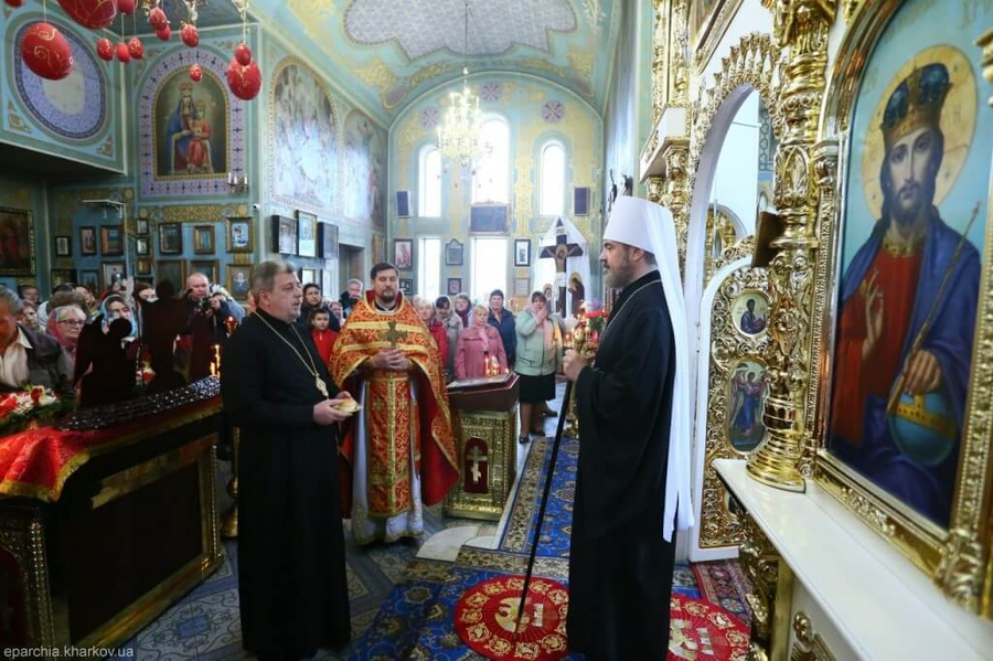 Митрополит Онуфрій звершив Божественну Літургію у нашому храмі (ФОТО) | Фото 37