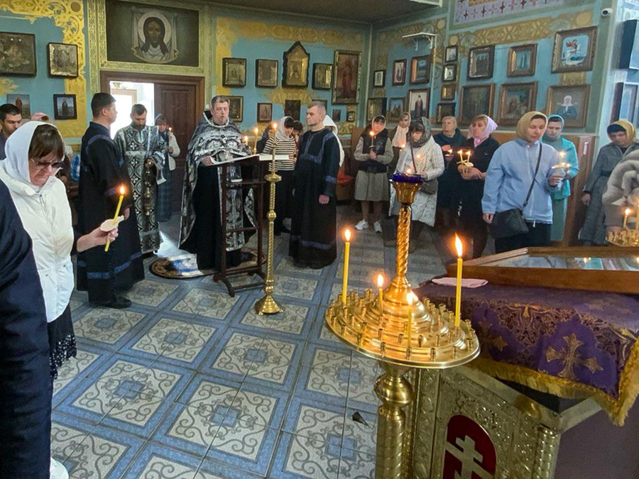 Великий Четвер (Вечірнє богослужіння, ФОТО) | Фото 9