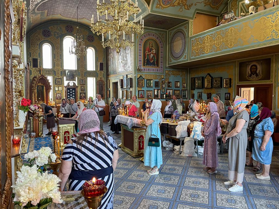 Троїцька батьківська субота (Вечірнє богослужіння, ФОТО) | Фото 3