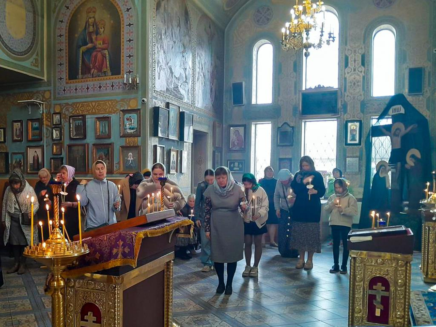 Великий Четвер (Вечірнє богослужіння, ФОТО) | Фото 16