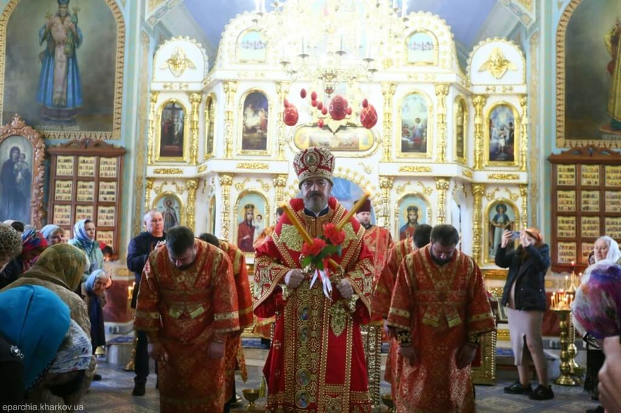 Митрополит Онуфрій звершив Божественну Літургію у нашому храмі (ФОТО) | Фото 13