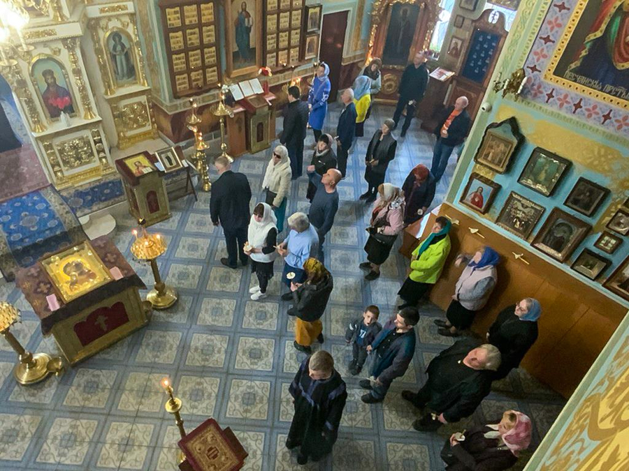 Великий Четвер (Вечірнє богослужіння, ФОТО) | Фото 11