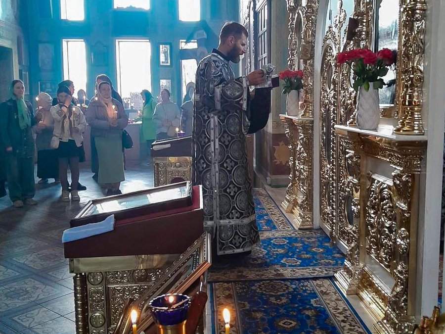 Великий Четвер (Вечірнє богослужіння, ФОТО) | Фото 20