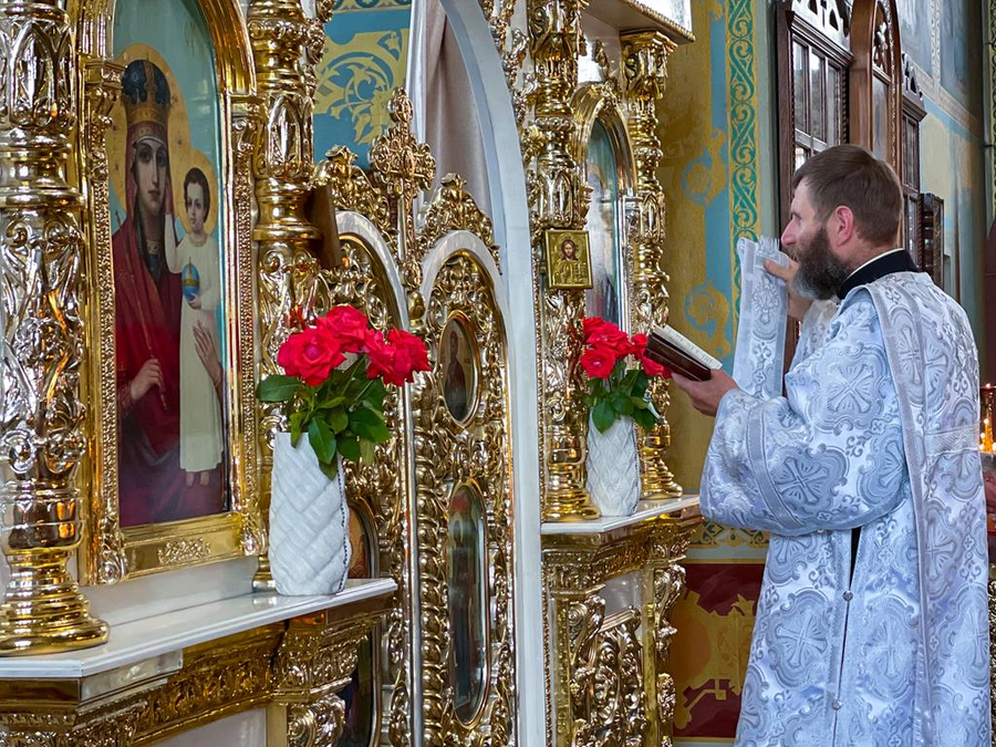Троїцька батьківська субота (Вечірнє богослужіння, ФОТО) | Фото 6