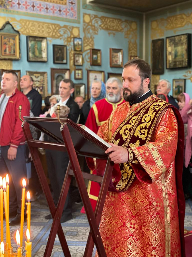 Митрополит Онуфрій звершив Божественну Літургію у нашому храмі (ФОТО) | Фото 18