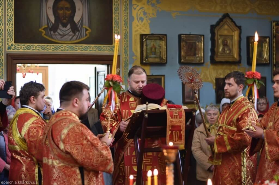 Митрополит Онуфрій звершив Божественну Літургію у нашому храмі (ФОТО) | Фото 20