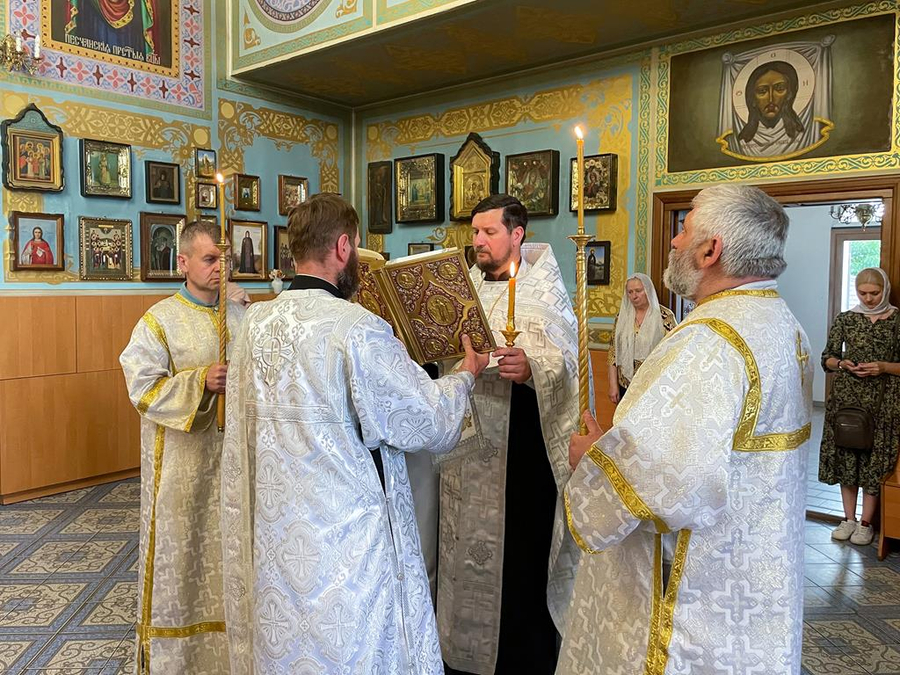 Неділя 7-а після Пасхи (Вечірнє богослужіння, ФОТО) | Фото 12
