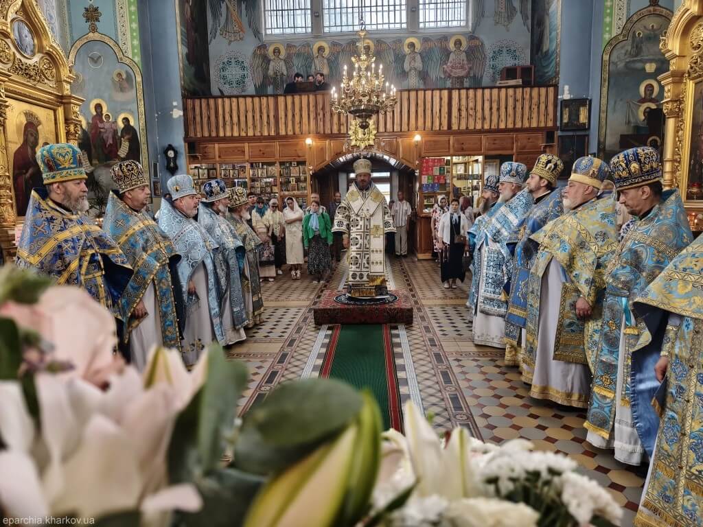 Престольне свято у Свято-Казанському храмі міста Харкова (ФОТО)