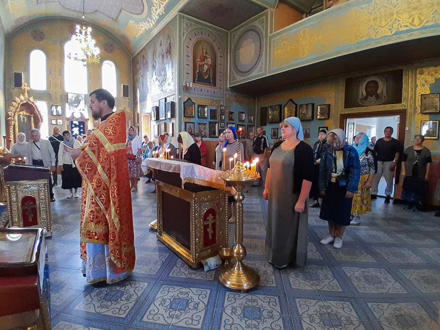 Усікновення Чесної Глави святого славного пророка, Предтечі і Хрестителя Господнього Іоанна (ФОТО) | Фото 27