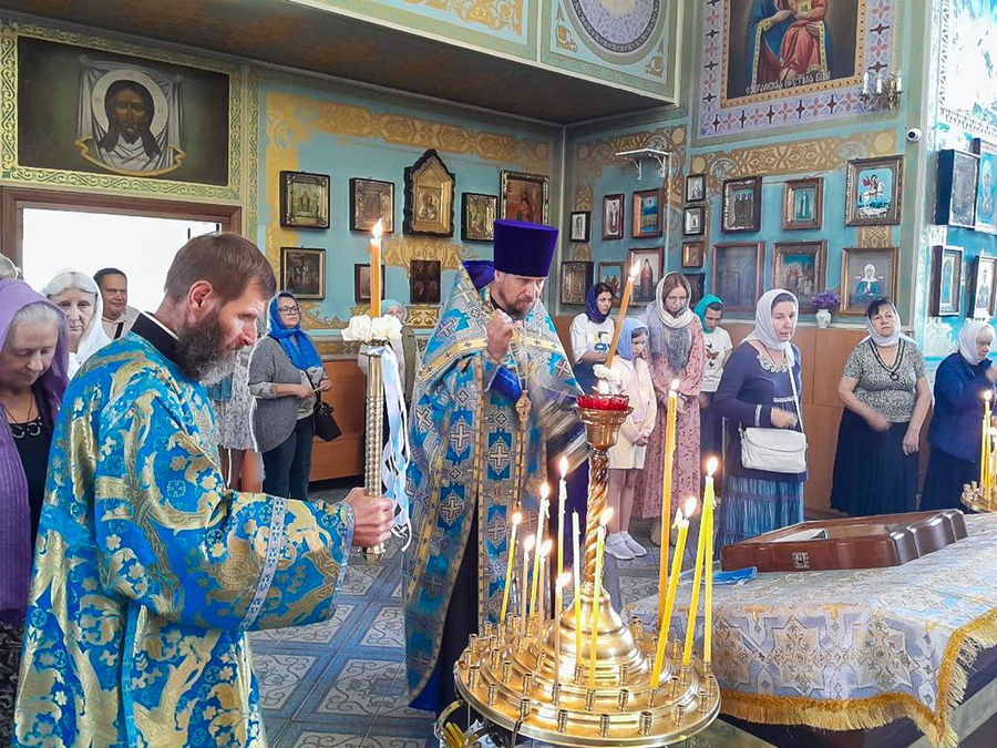 УСПІННЯ ПРЕСВЯТОЇ БОГОРОДИЦІ (Вечірнє богослужіння, ФОТО) | Фото 4