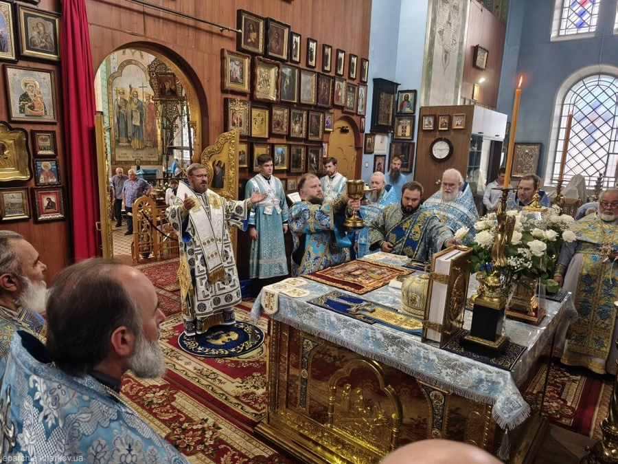 Престольне свято у Свято-Казанському храмі міста Харкова (ФОТО) | Фото 9