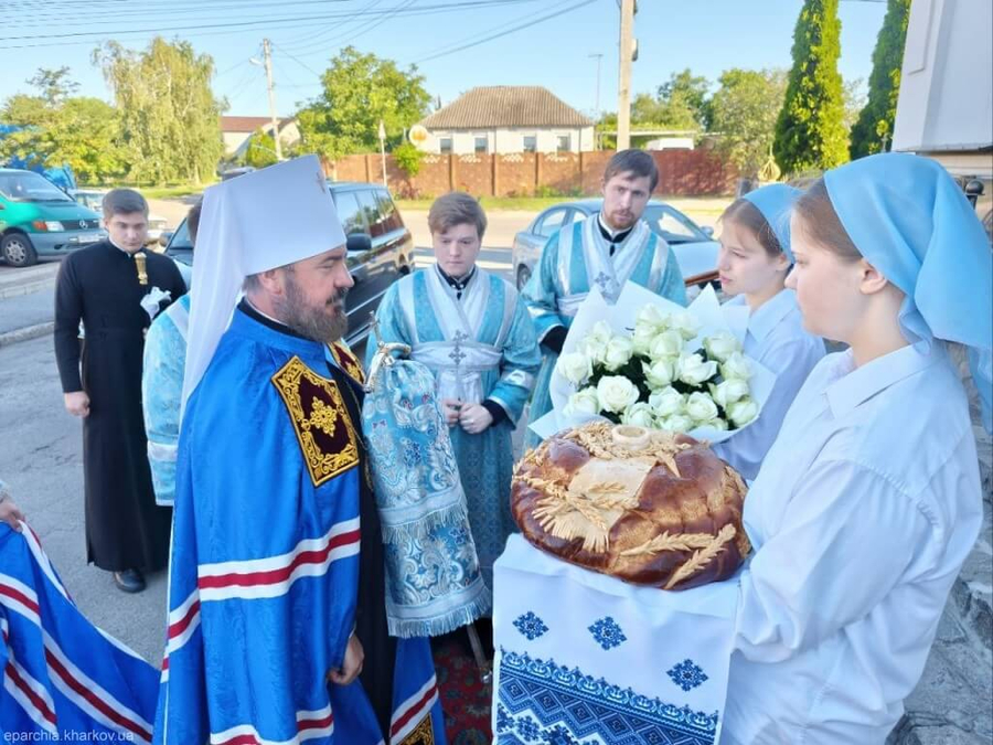 Святкове богослужіння у Свято-Покровському храмі (Велика Данилівка, ФОТО) | Фото 2